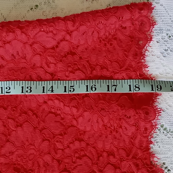 Alice + Olivia Red Pasha Lace Long Sleeve Blouse Size Small Eyelash Cuffs & Hem - Picture 16 of 16